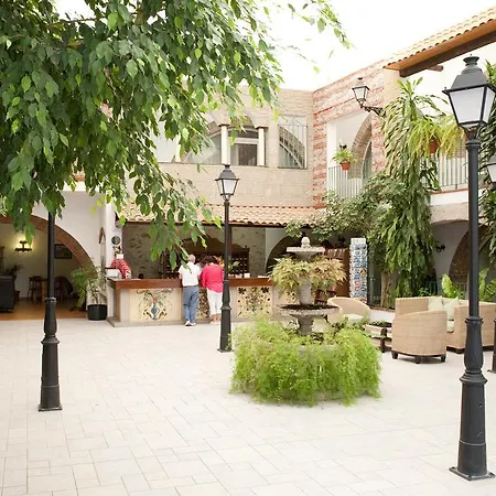 فندق Castell Blanc