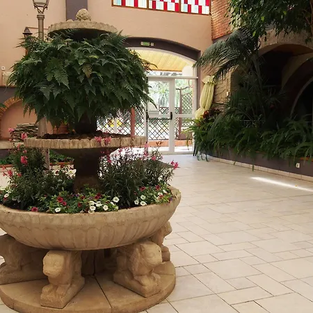 호텔 Castell Blanc 3*