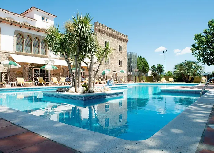 Castell Blanc فندق